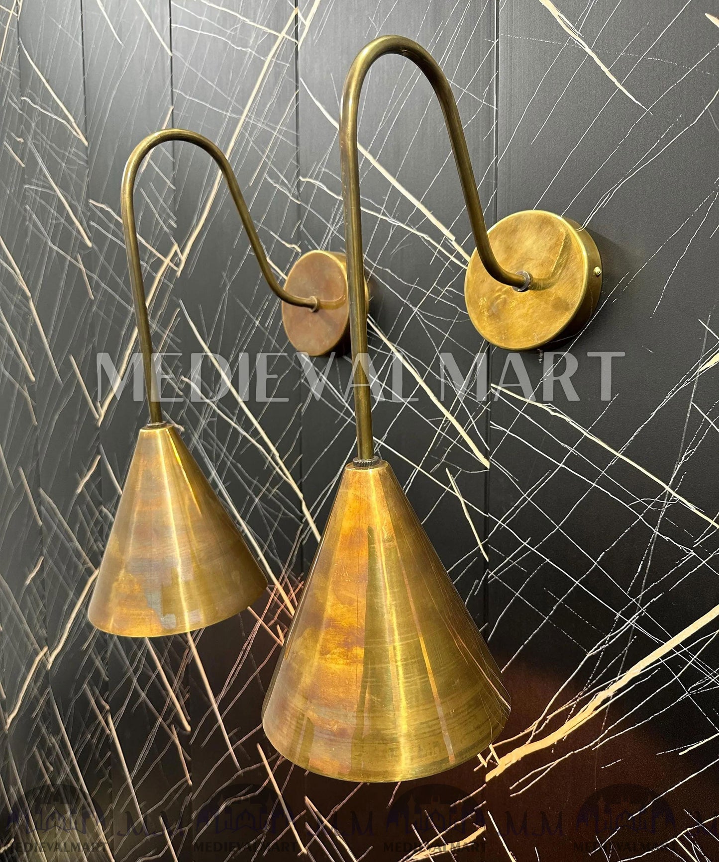 MEDIEVALMART Handcrafted Raw Brass Wall Sconce: Mid-Century Modern Italian Light