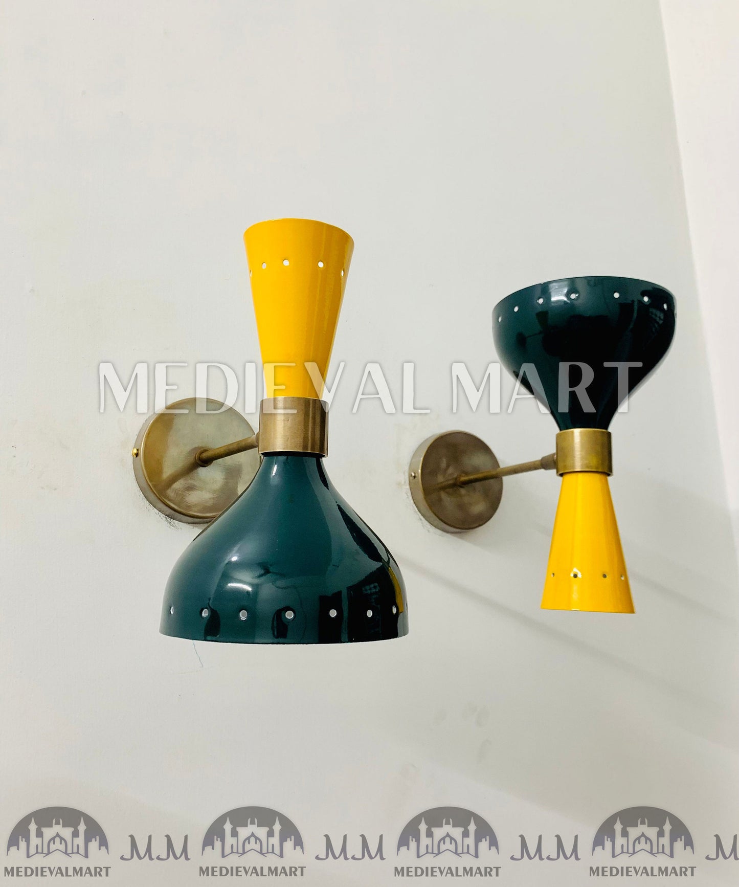 MEDIEVALMART Mid Century Italian Diabolo Wall Sconce Pair: Green & Yellow Brass Lighting