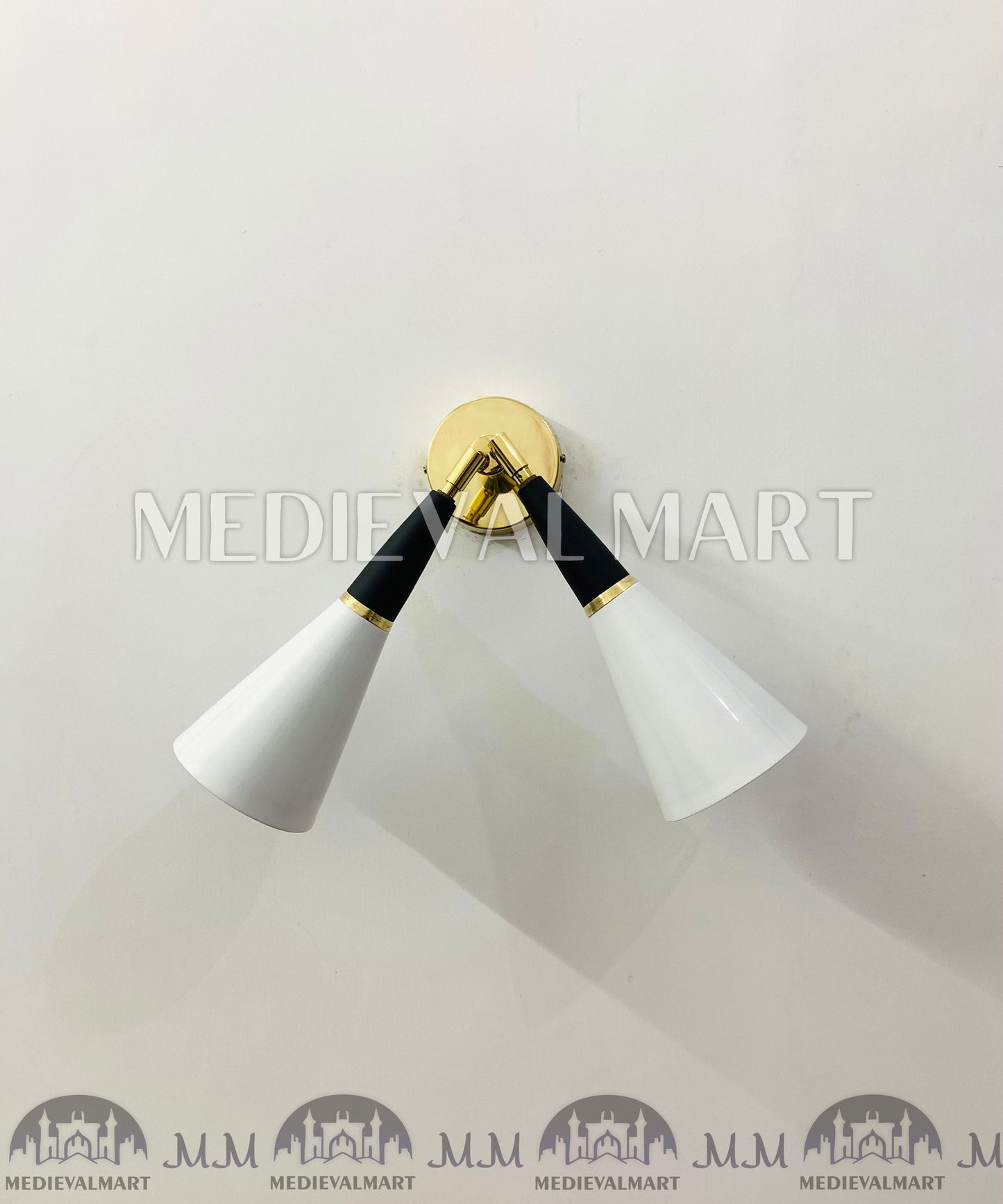MEDIEVALMART Handcrafted Brass Wall Sconce: Modern Reading Lamp