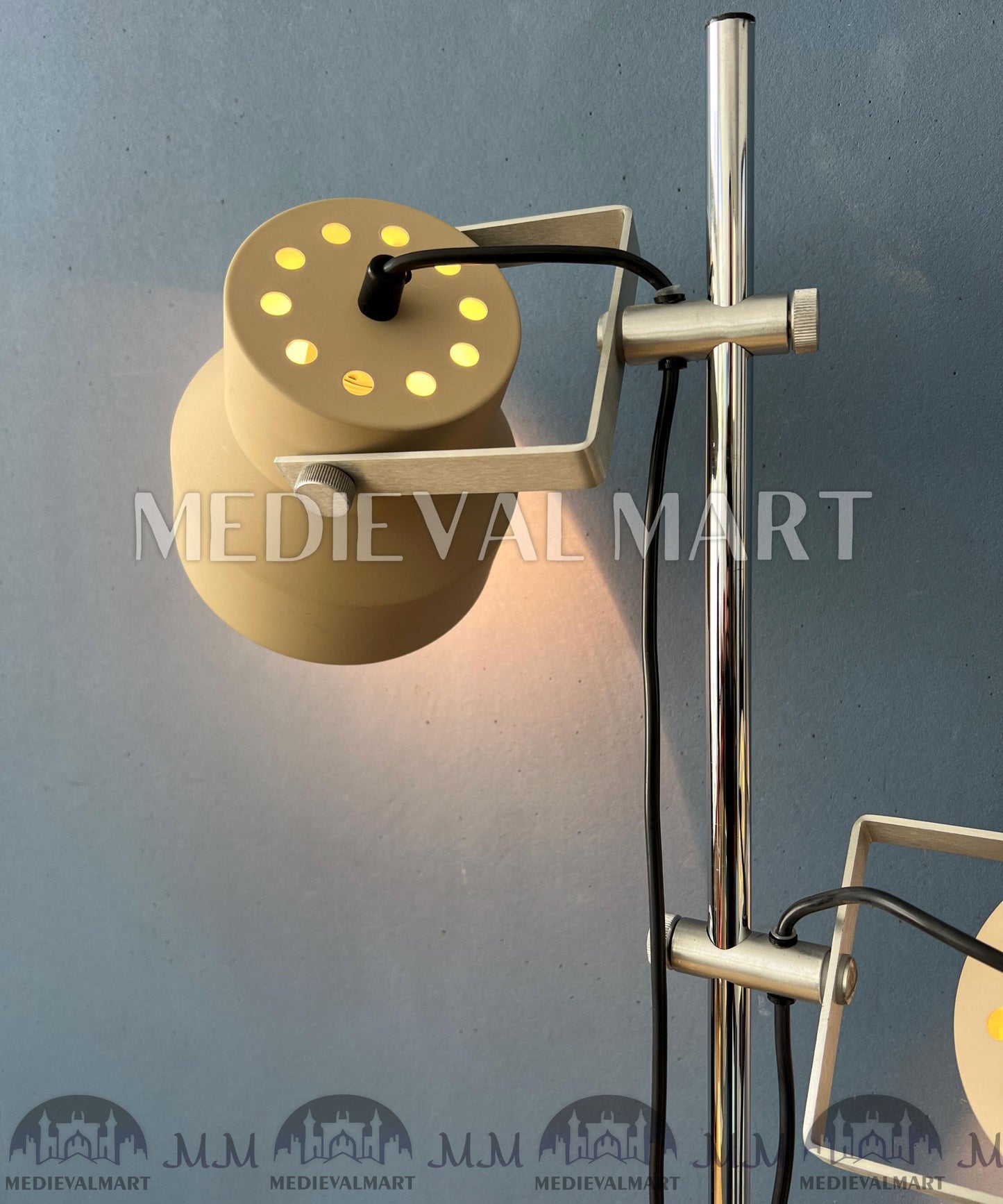 MEDIEVALMART Mid Century Italian Beige Dijkstra Space Age Floor Lamp