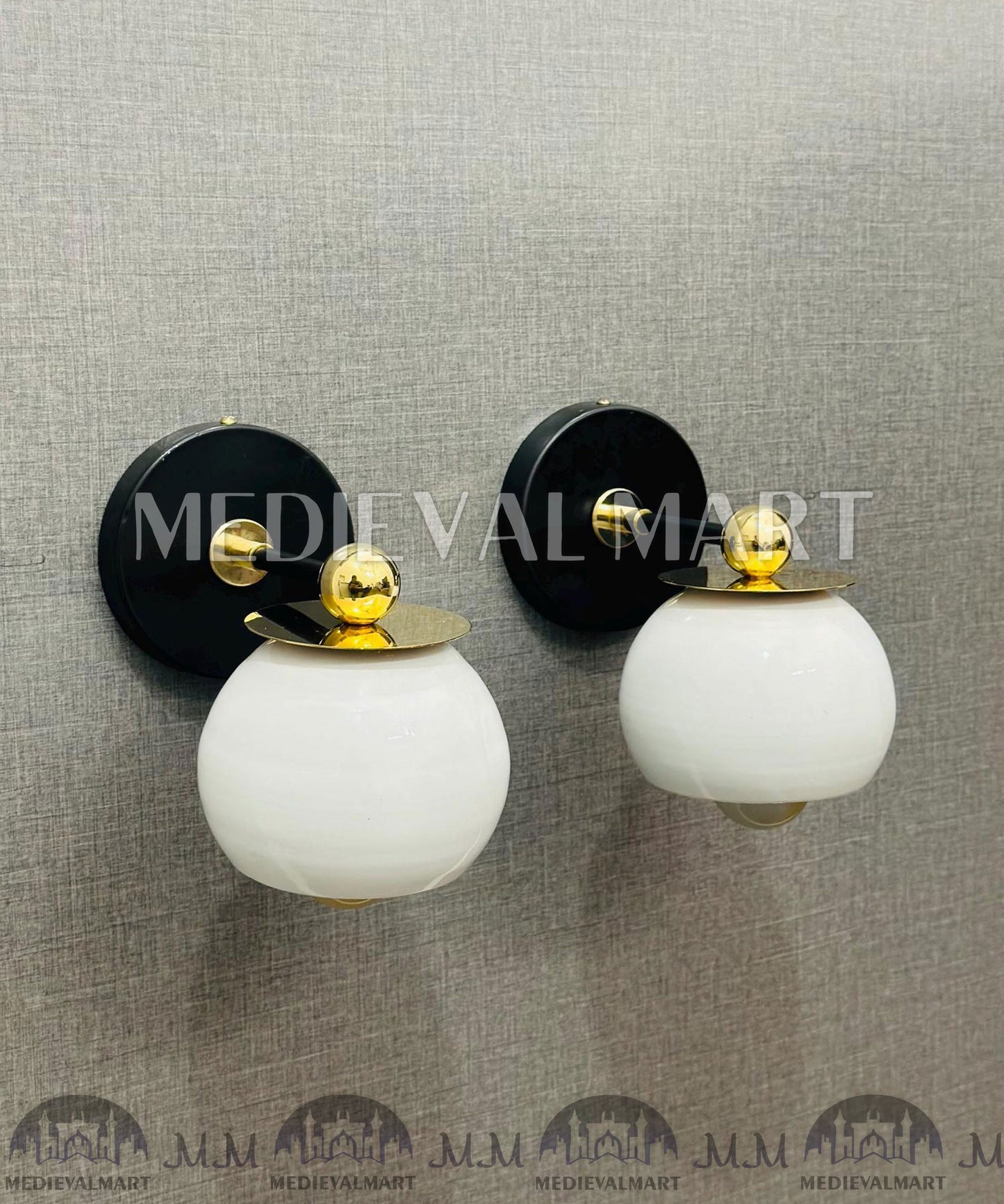 MEDIEVALMART Handmade Mid Century Modern Brass Wall Sconce: Customizable Lighting