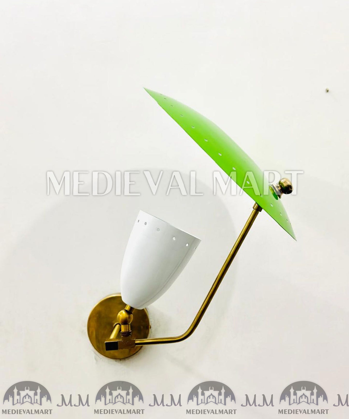 MEDIEVALMART Handmade Custom Brass Wall Lamp: Mid-Century Modern Sconce