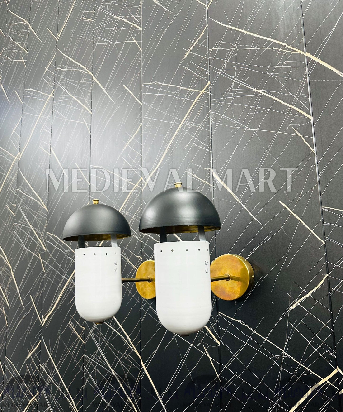 MEDIEVALMART Handcrafted Brass Wall Sconce: Modern Bedside Lamp