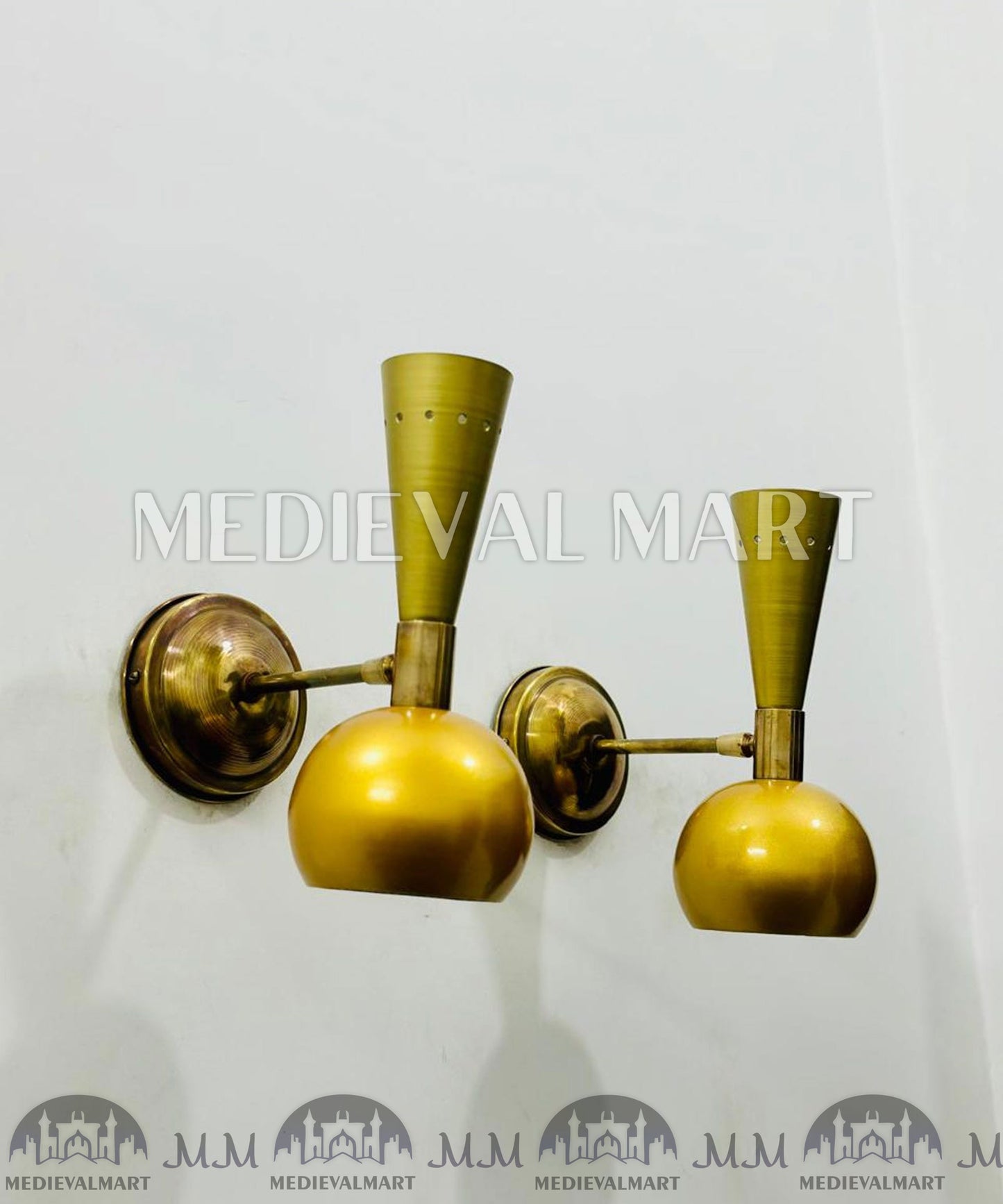 MEDIEVALMART Mid Century Handmade Brass Wall Sconces: Mid-Century Modern Italian Style