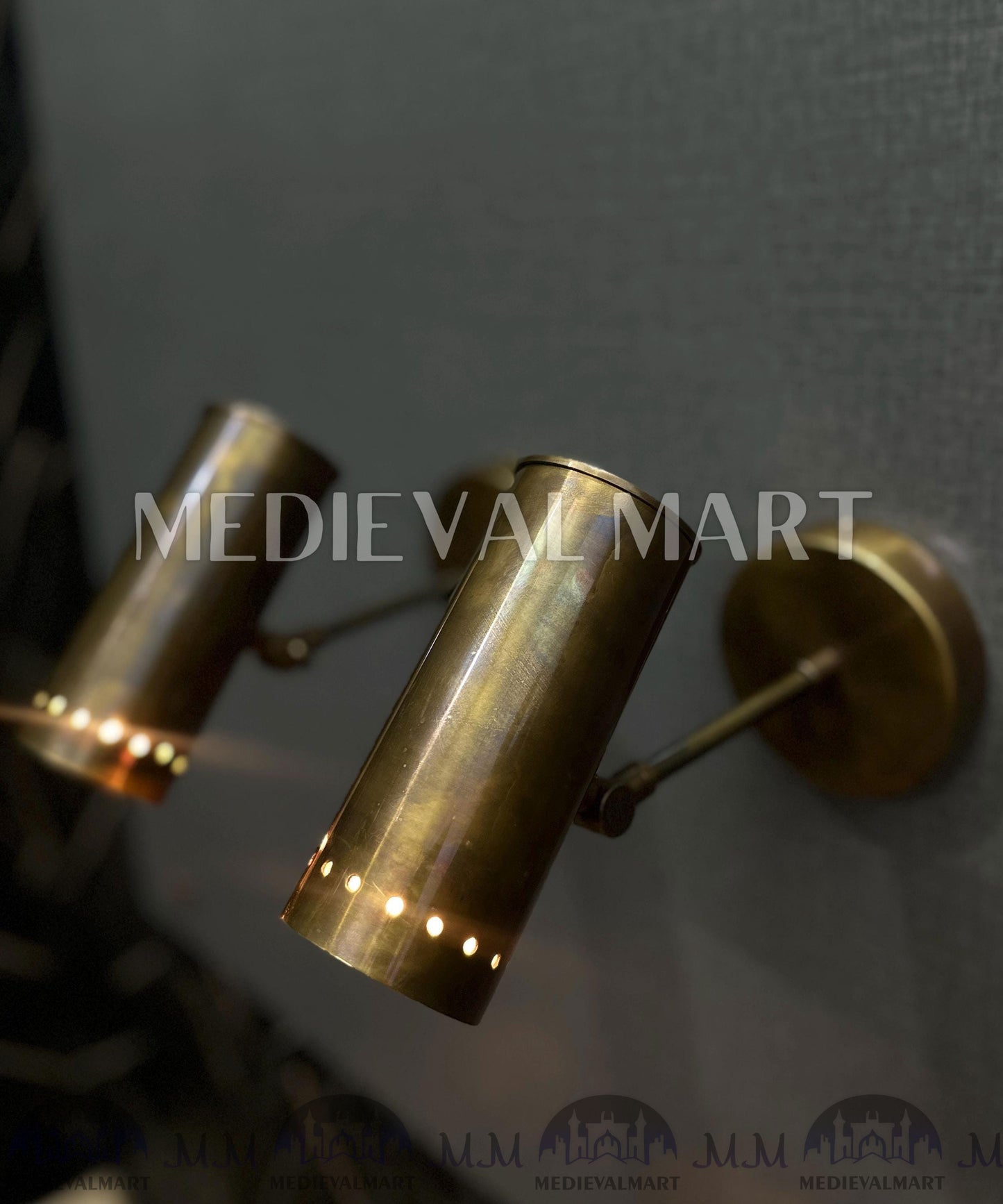 MEDIEVALMART Mid-Century Modern Antique Brass Wall Sconce Adjustable Spotlight Fixture