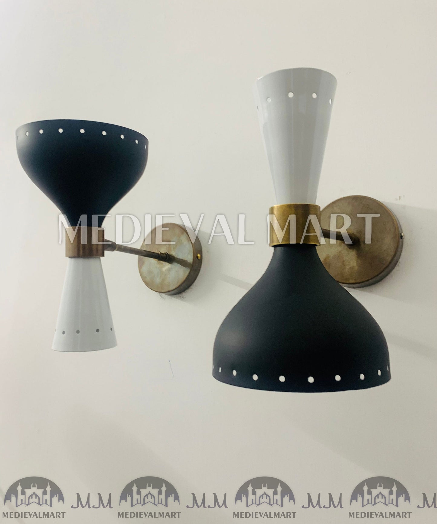 MEDIEVALMART Mid Century Modern Wall Lamp Handmade Brass Wall Fixture