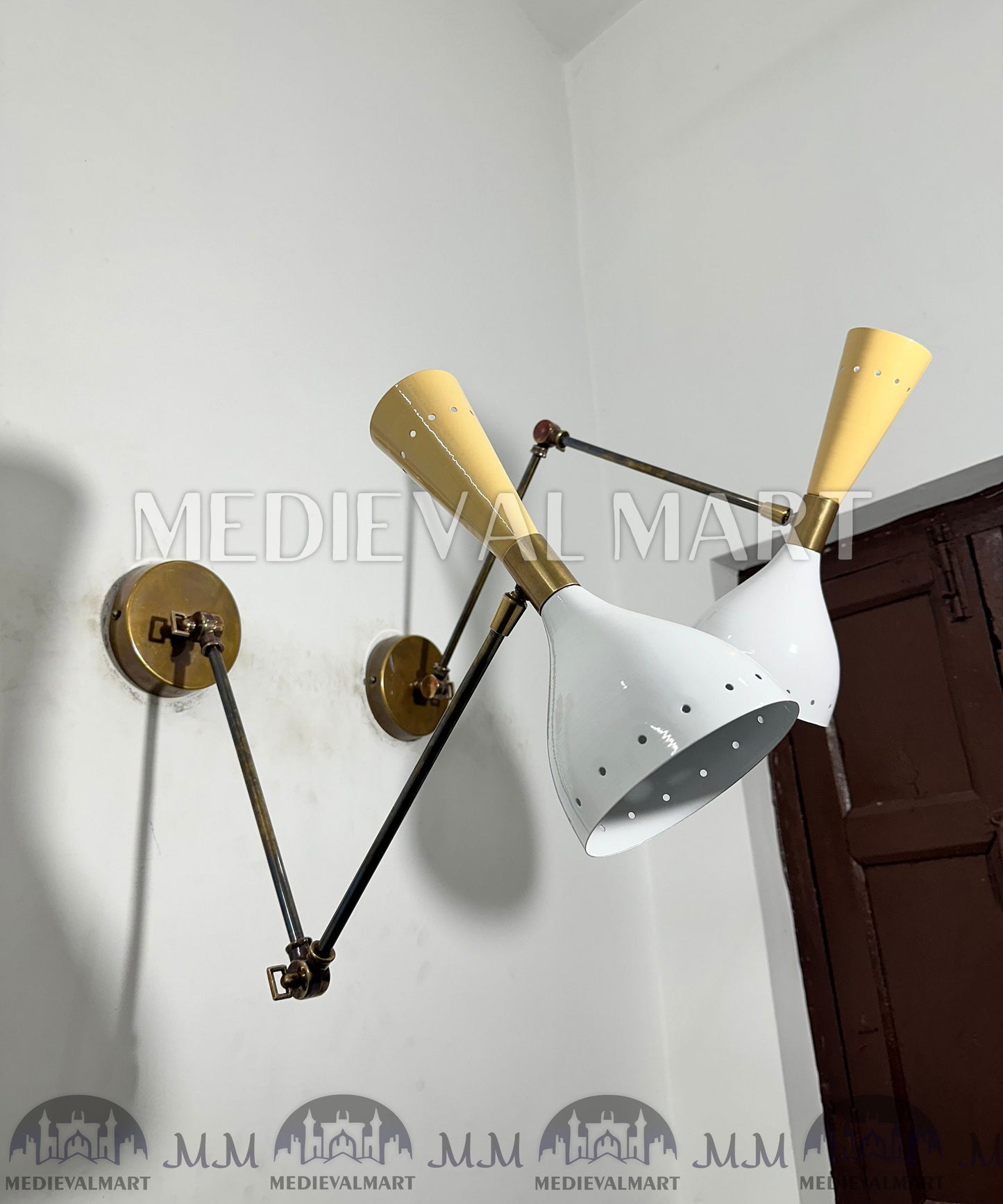 MEDIEVALMART Mid Century Italian Brass Wall Sconce Pair: Adjustable Reading Lamp