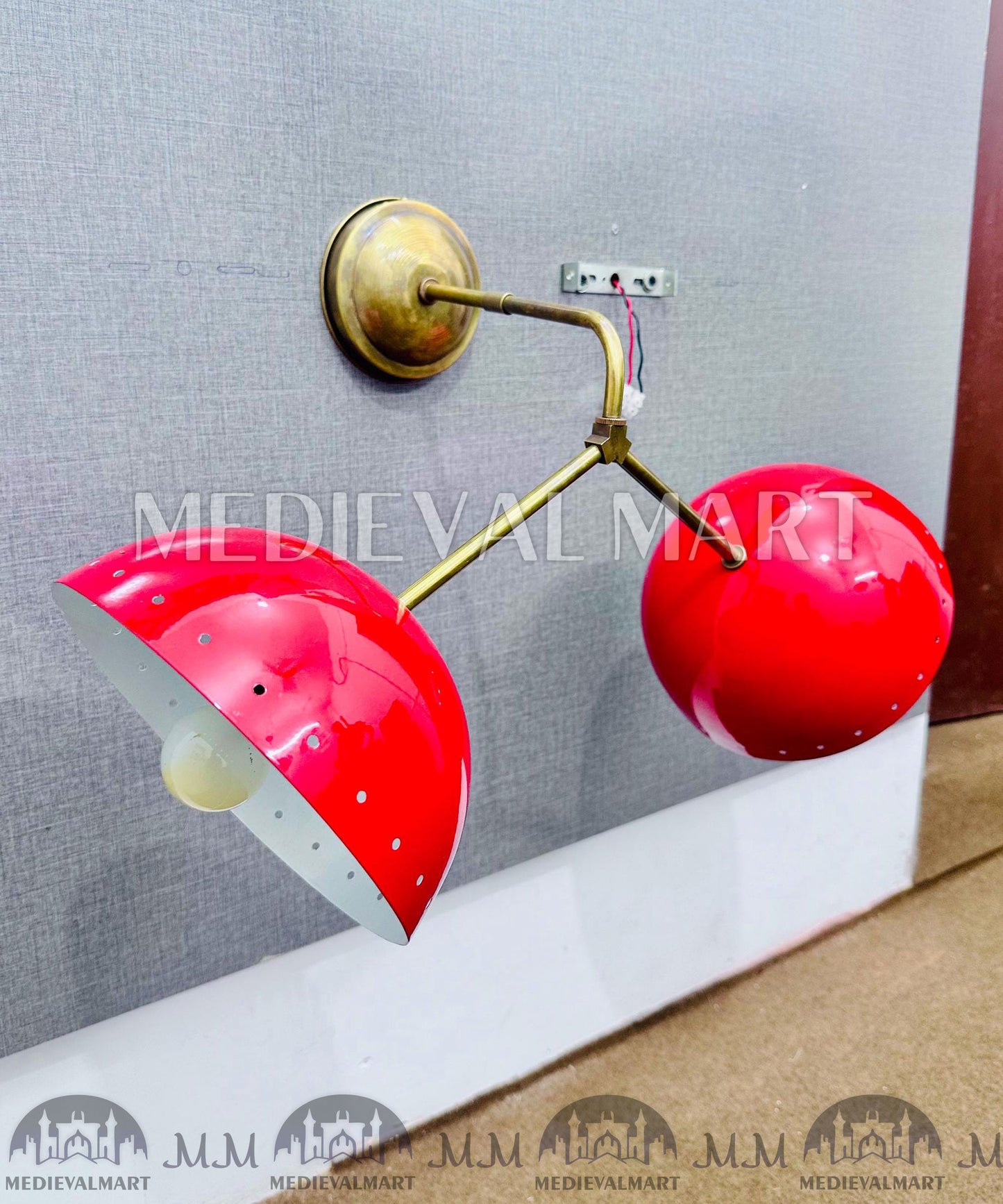 MEDIEVALMART Custom Brass Diabolo Wall Sconce: Mid-Century Italian Lighting Fixture