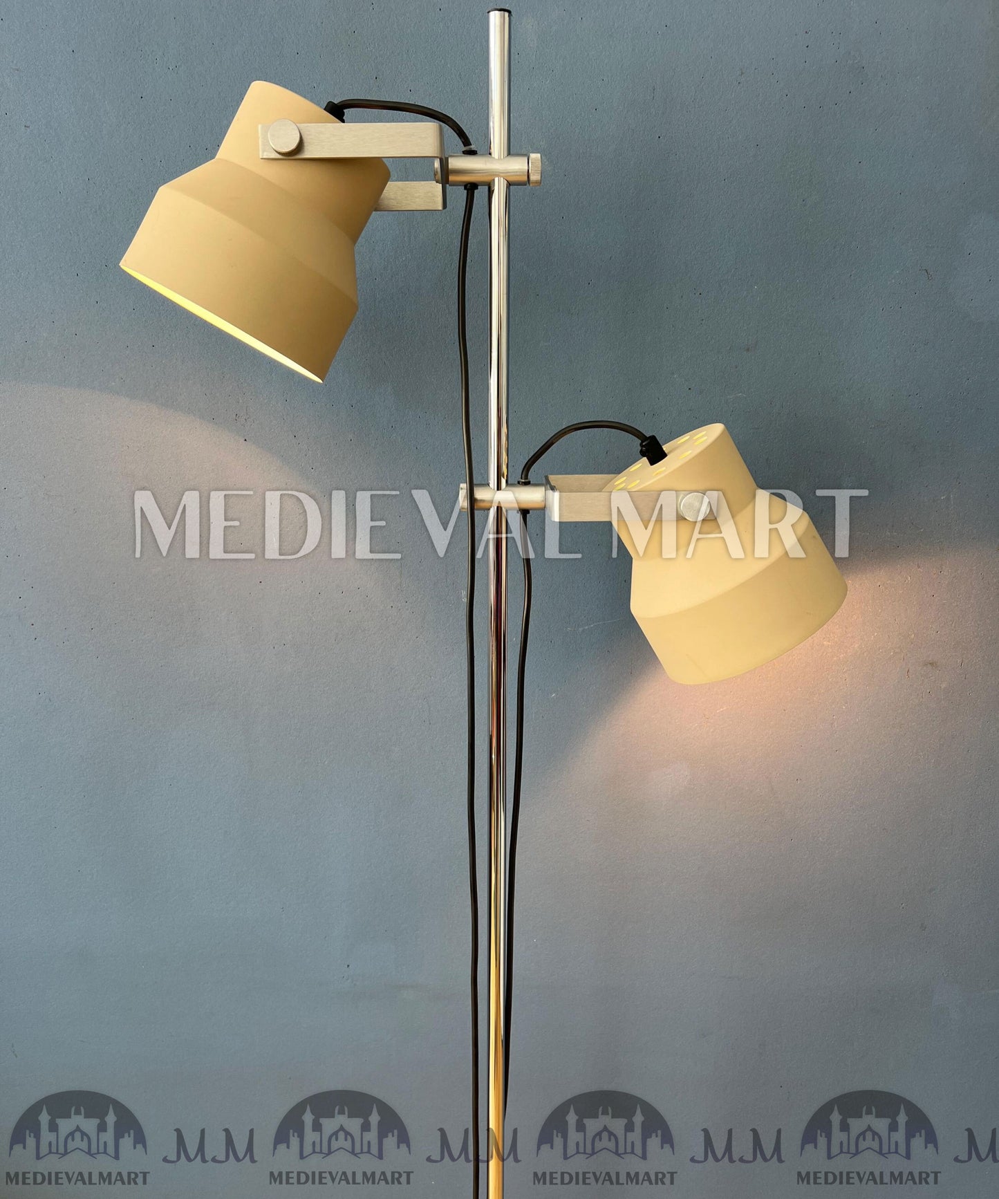 MEDIEVALMART Mid Century Italian Beige Dijkstra Space Age Floor Lamp