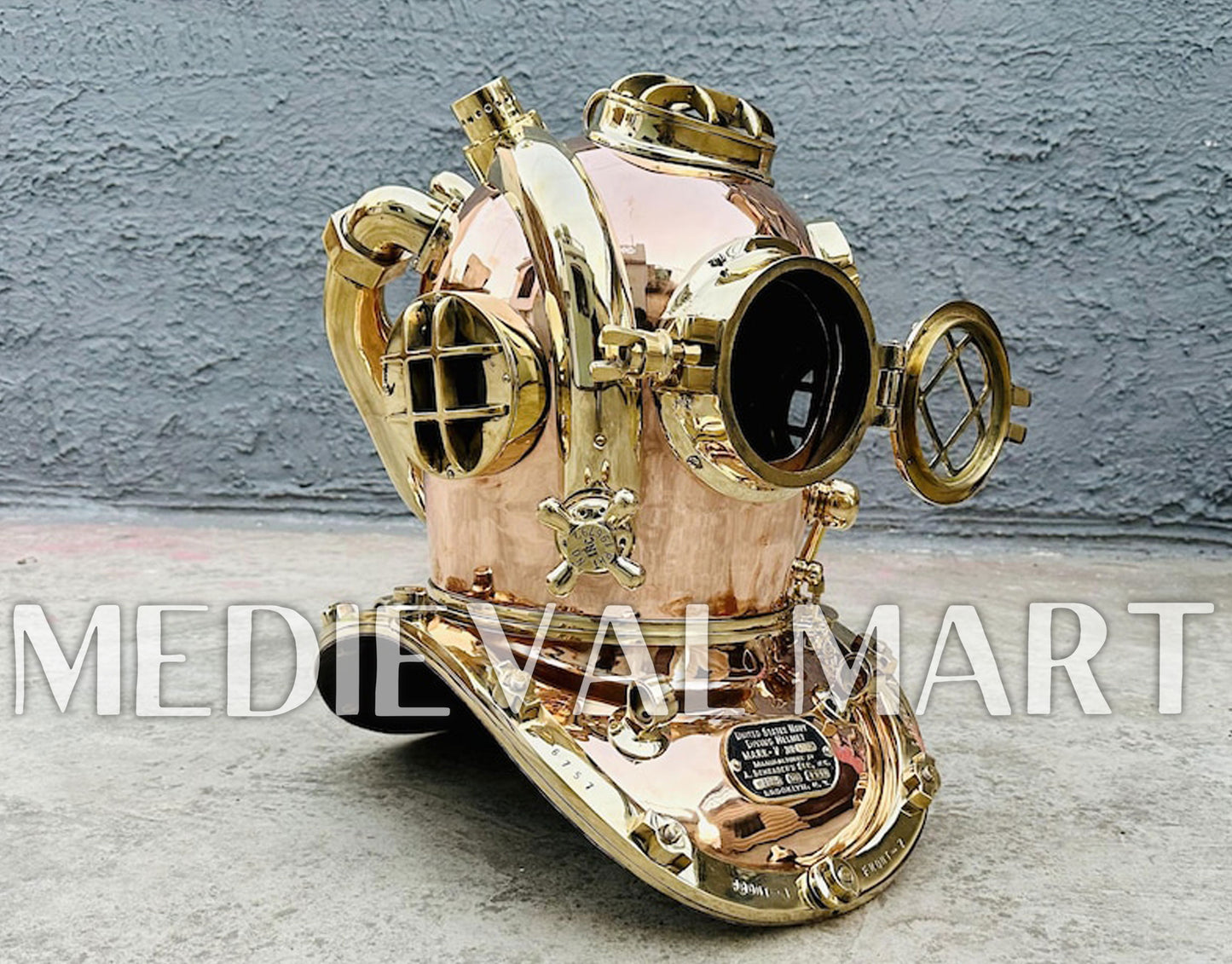 MEDIEVALMART High Textured Copper brass Diving Helmet With Wooden Base