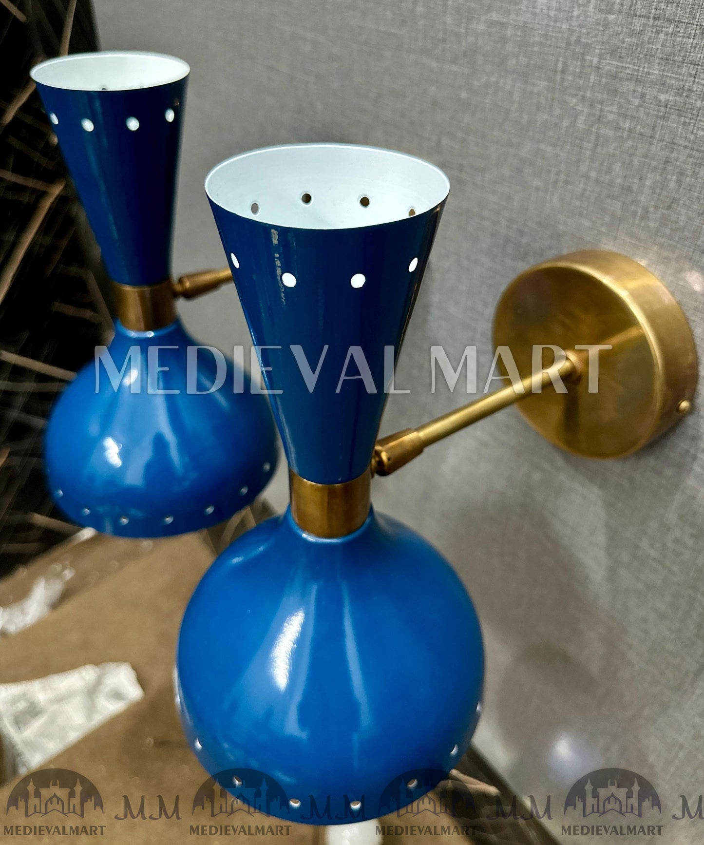MEDIEVALMART 1950's Brass Cone Wall Sconce: Mid Century Modern Vanity Light - Shiny Blue