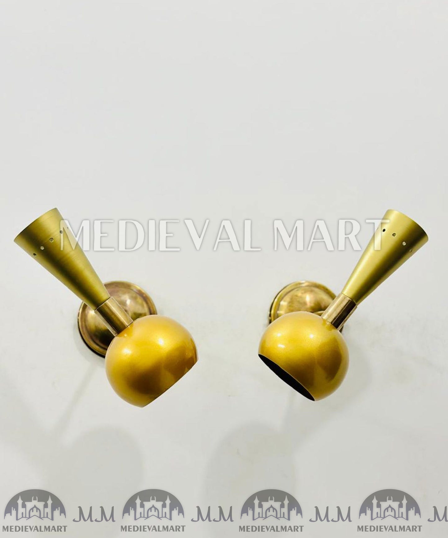 MEDIEVALMART Mid Century Handmade Brass Wall Sconces: Mid-Century Modern Italian Style