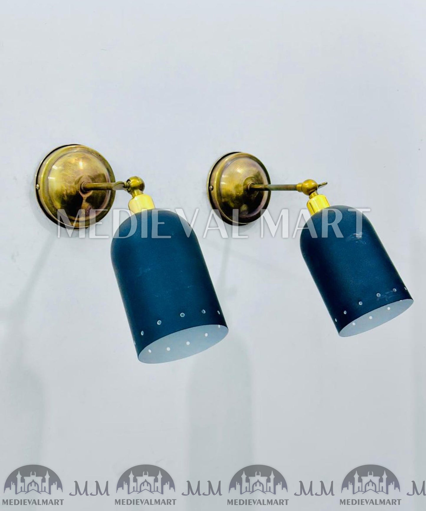 MEDIEVALMART Handcrafted Brass Wall Sconce: Mid-Century Italian Stilnovo Style