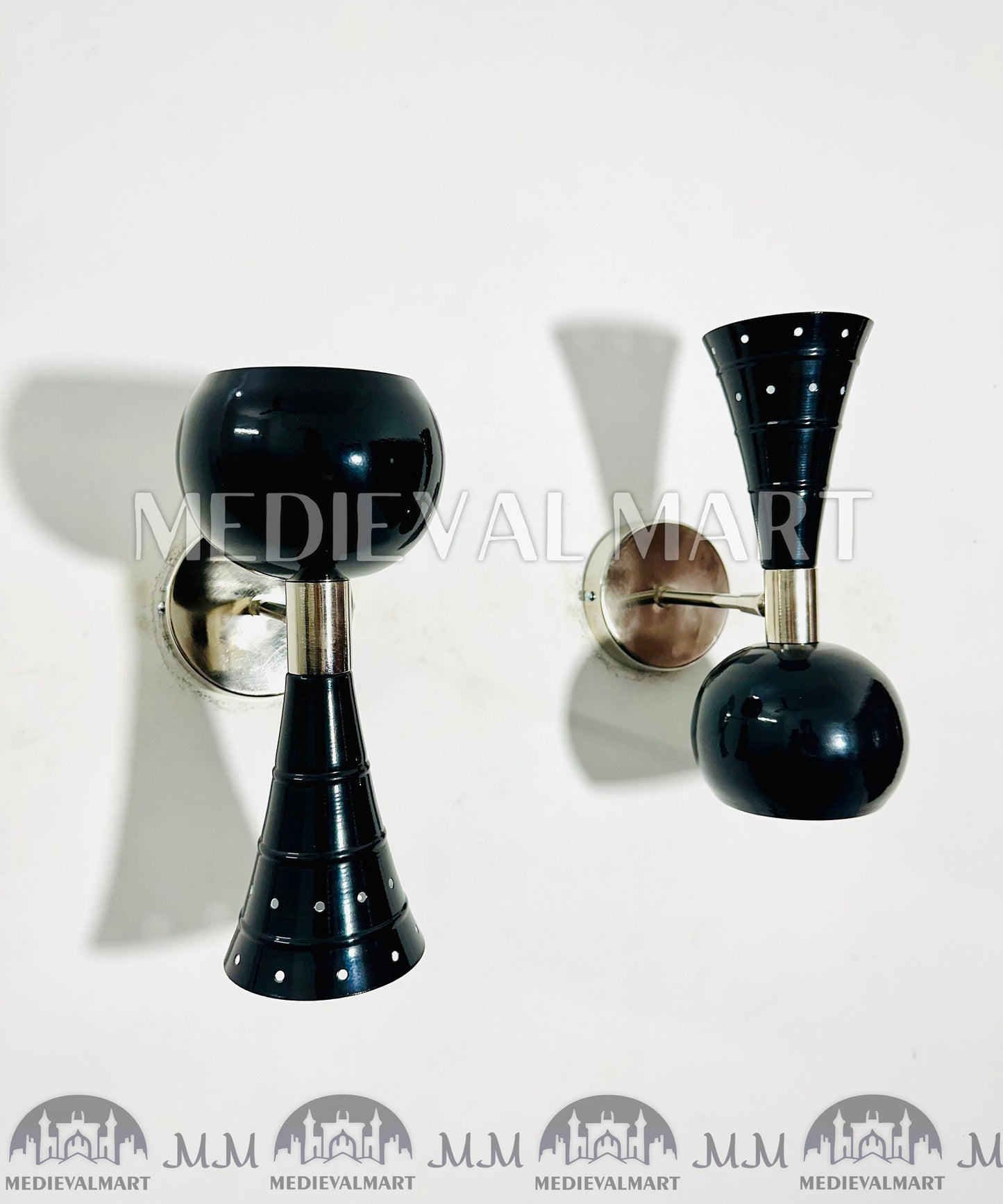 MEDIEVALMART Mid Century Modern Brass Diabolo Wall Sconce - Italian Style