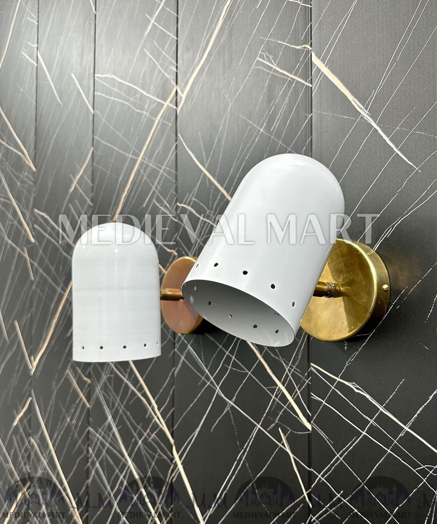 MEDIEVALMART Handcrafted Brass Wall Sconce: Modern Bedside Lamp