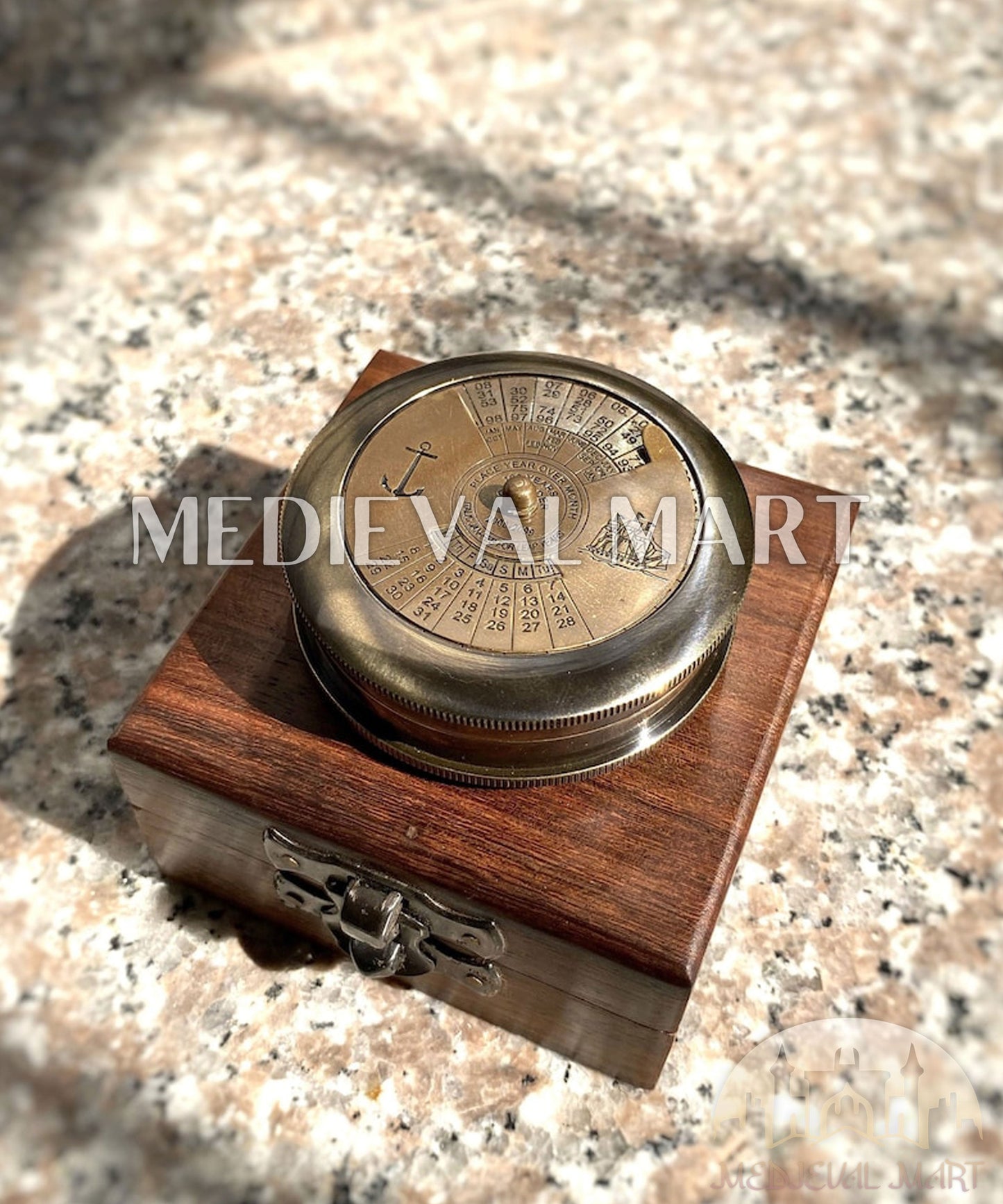 MEDIEVALMART Antique Finish “100 Years Calendar” Engraved Compass W/H “VintageVault” Case | Gift For Dad, Gift For Mom
