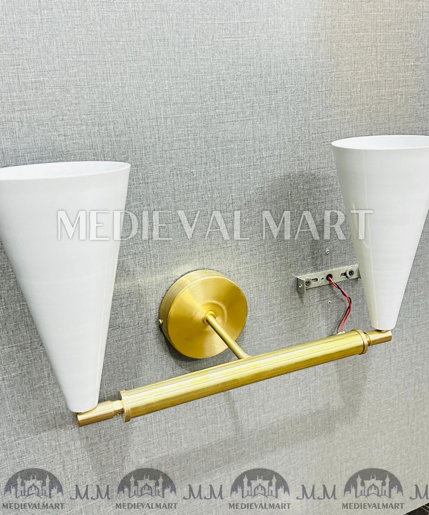 MEDIEVALMART Handmade Custom Brass Vanity Light: Mid-Century Modern Bathroom Sconce