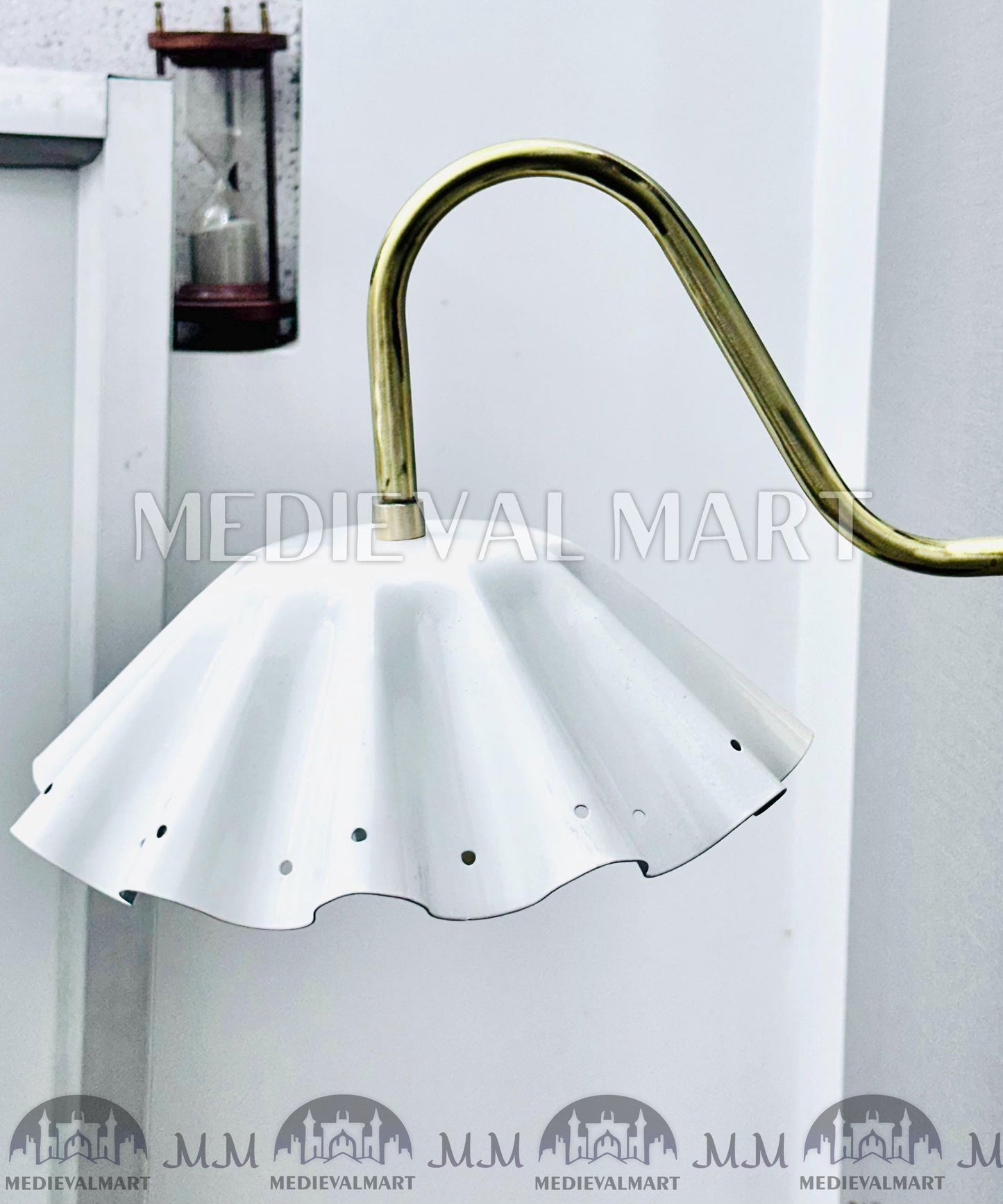 MEDIEVALMART Handcrafted Brass Wall Lamp: Modern Italian Light Fixture