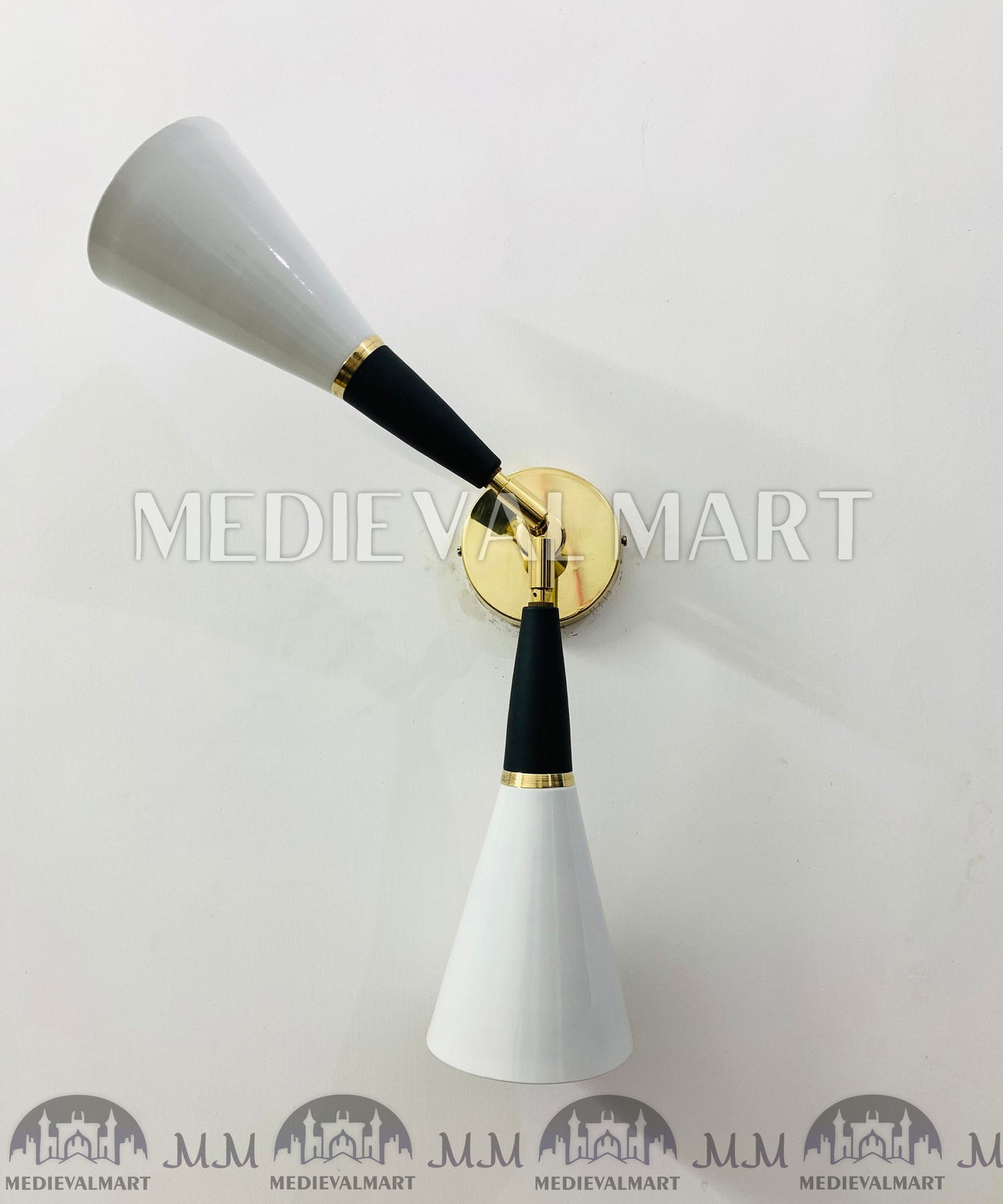 MEDIEVALMART Handcrafted Brass Wall Sconce: Modern Reading Lamp