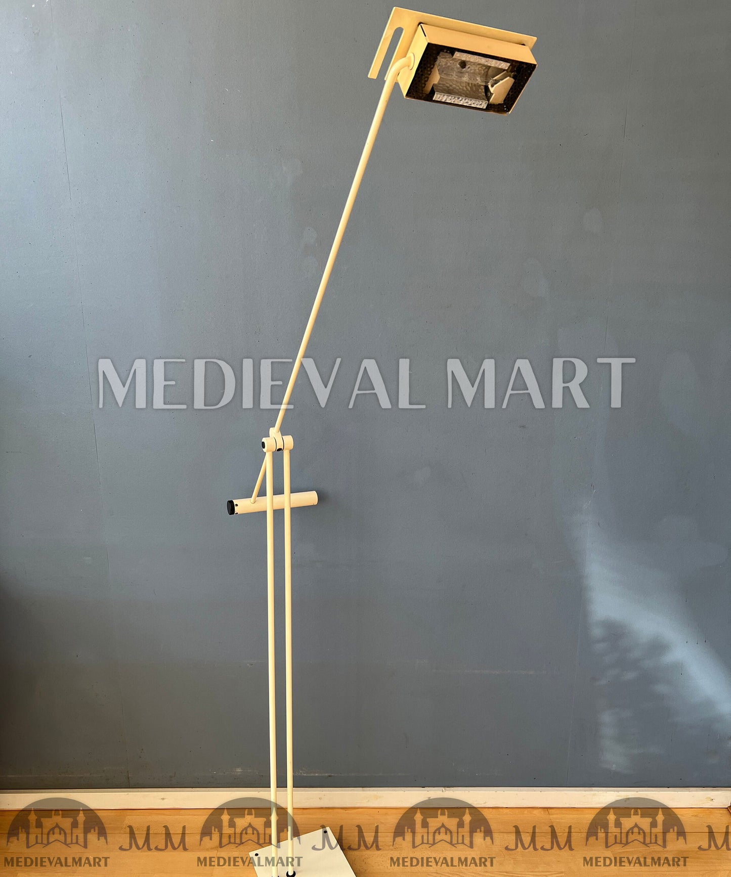 MEDIEVALMART 1970s White Samurai Floor Lamp by Shigeaki Asahara for Stilnovo