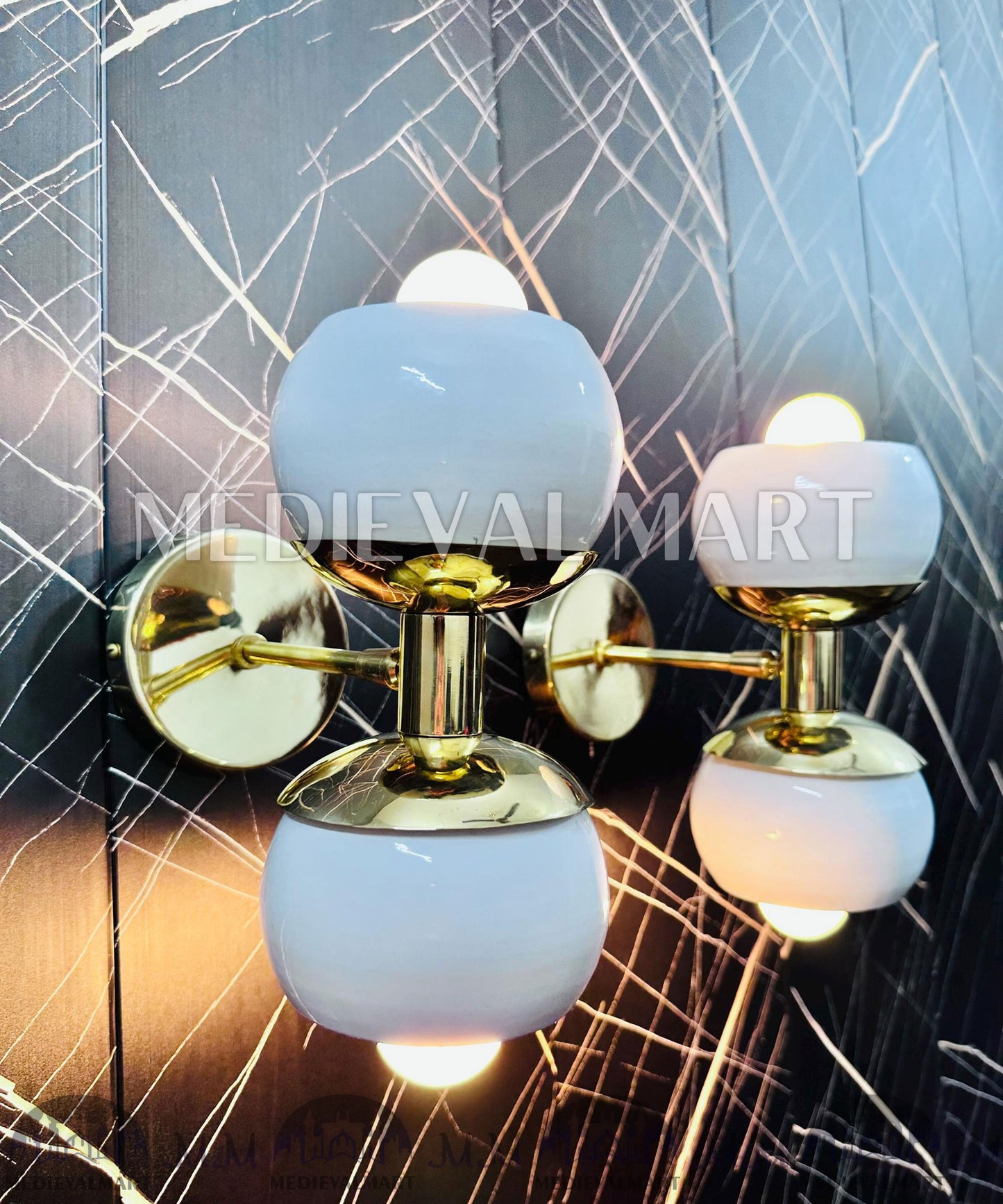 MEDIEVALMART Handcrafted Custom Brass Royal Wall Sconce: Mid-Century Modern Lighting