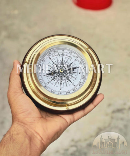 MEDIEVALMART Nautical Vintage Trip Gear Brass Compass Shiny Gold Finish W/H Wooden Base | Gift For Mom, Dad