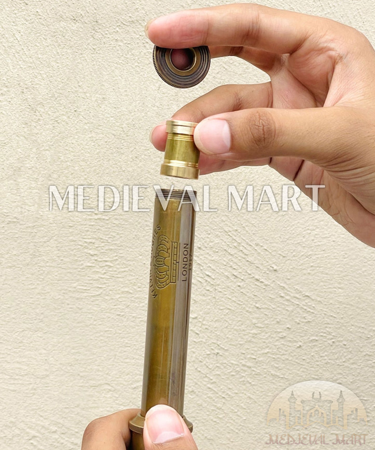 MEDIEVALMART 50X Antique Brass Spyglass – 18″ Working Handheld Telescope for Nautical Decor