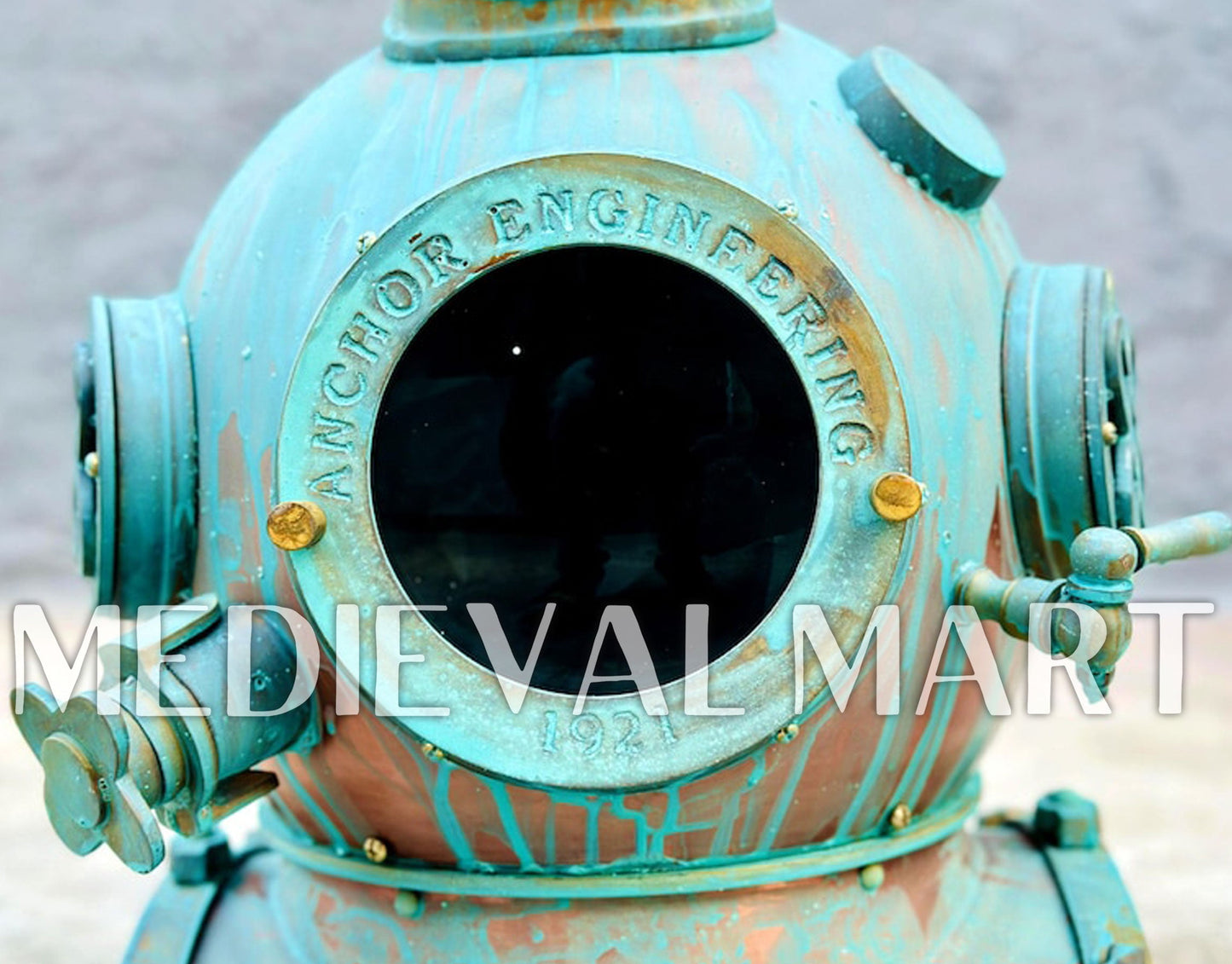 MEDIEVALMART Rusty Green Diving Helmet With Wooden Base