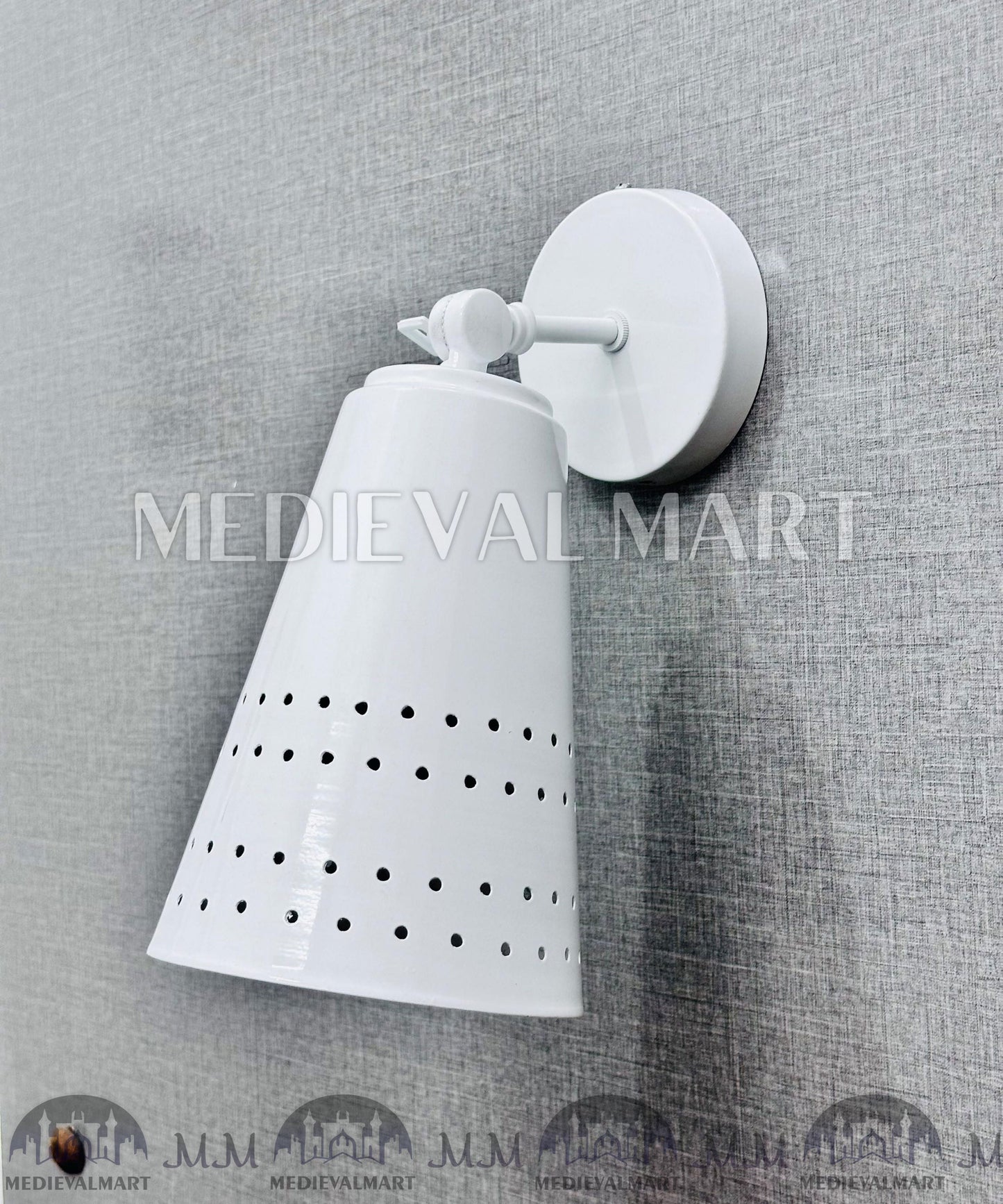 MEDIEVALMART Handcrafted Brass Wall Sconce: Mid-Century Modern Art Deco Lighting