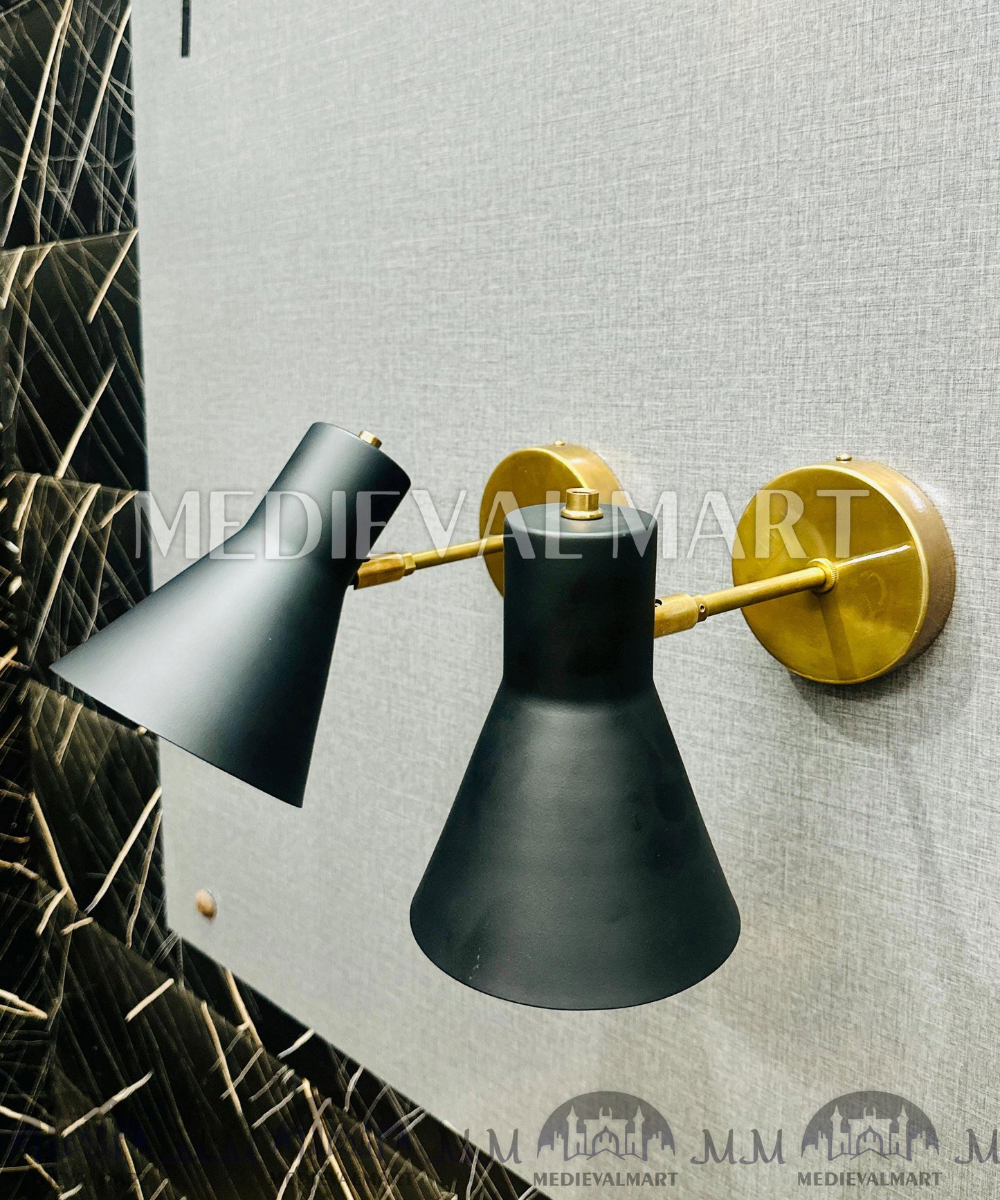 MEDIEVALMART Mid-Century Modern Brass Wall Sconce: Industrial Vanity Lighting