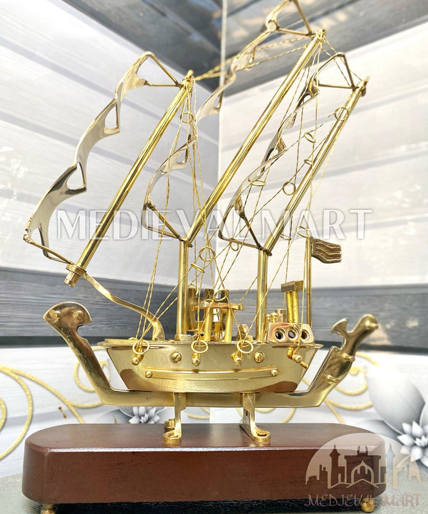 MEDIEVALMART Nautical Shiny Brass Decorative Ship W/H Wooden Base | Showpiece Royal Navy 3 Mast Model Perfect, Christmas Gifts
