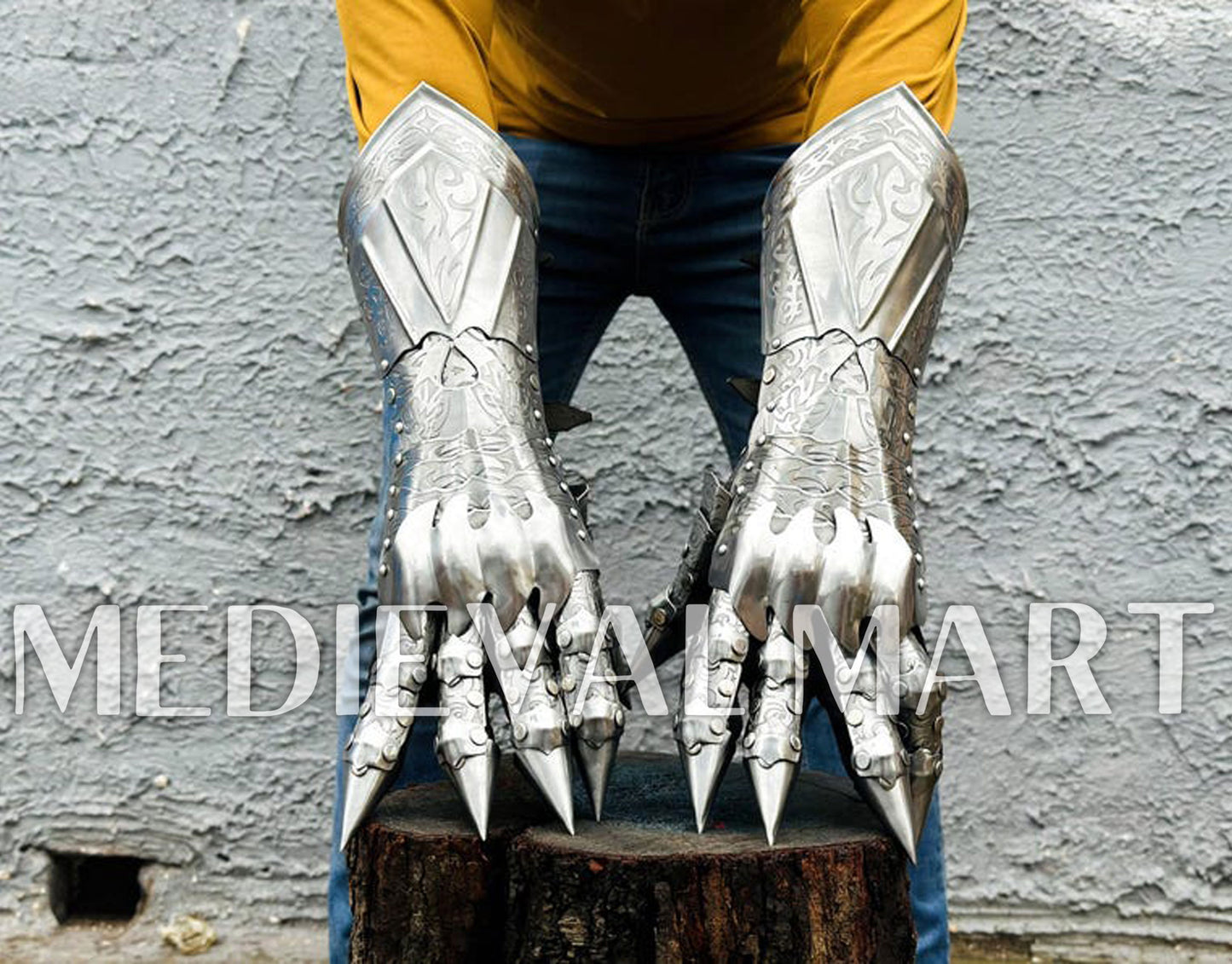 MEDIEVALMART LOTR Ringwraith Nazgûl-Inspired Silver Gauntlet Steel Medieval Armor Gloves