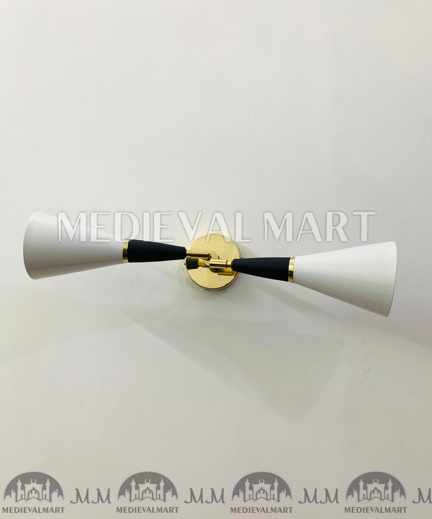 MEDIEVALMART Handcrafted Brass Wall Sconce: Modern Reading Lamp